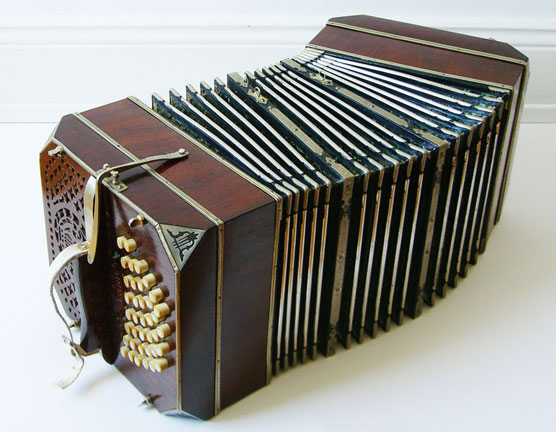 BANDONEON